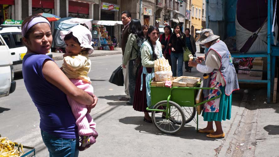 Bolivia: La Paz - street life
