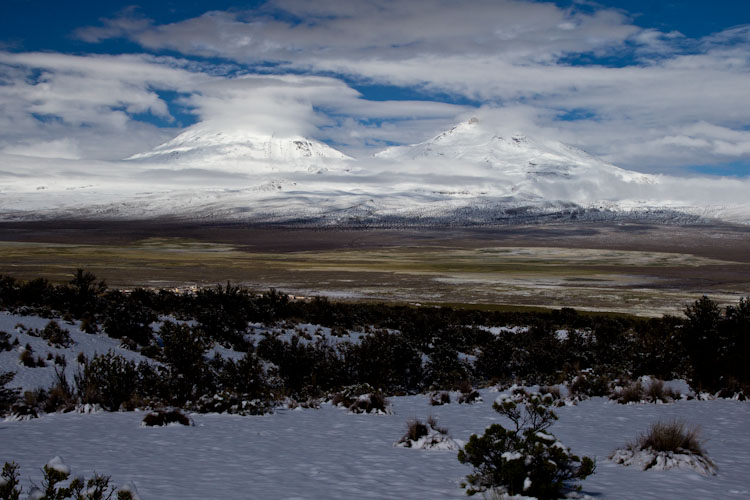 Bolivia: Sajama NP - winter volcano view