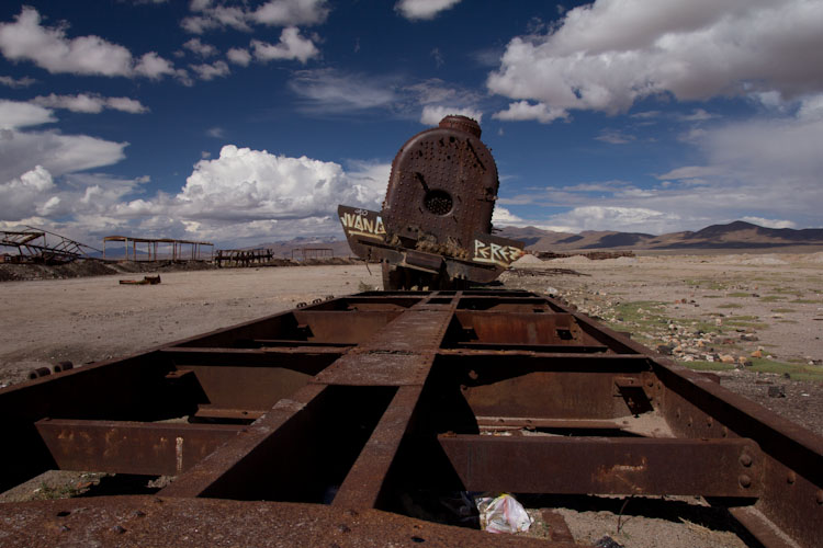 Bolivia: Uyuni - Train Cementery