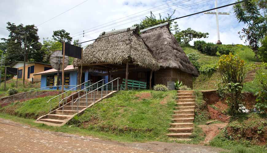 Costa Rica: Central Highlnads - Boruca: Typical Boruca Hut