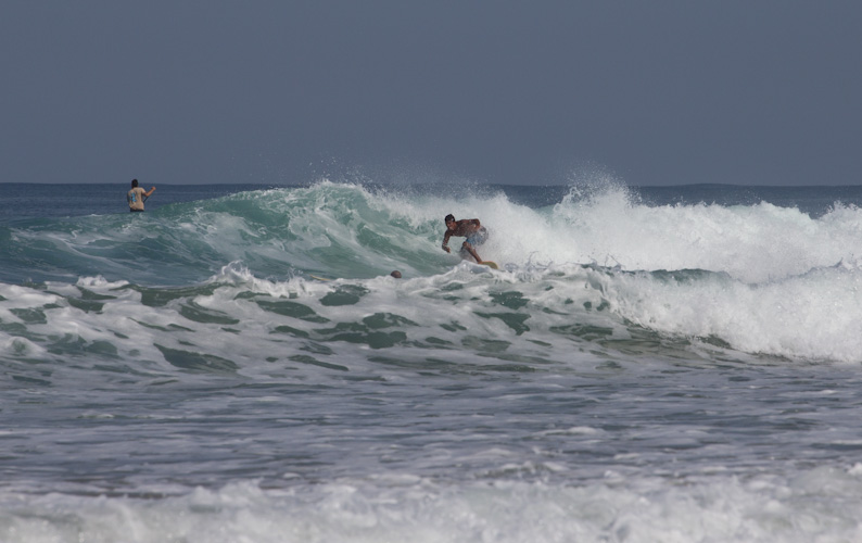 Costa Rica: Peninsula de Nicoya - Playa Avellana: surfing ...
