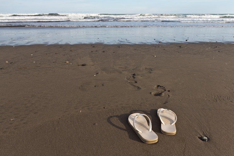 Costa Rica: Southern Coast - Playa Esterillo: Lonelyness
