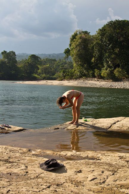 Ecuador: Mishualli - river bathing
