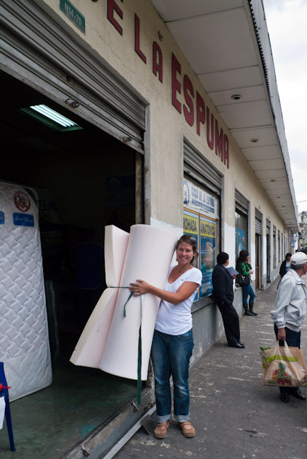 Ecuador: Quito - a new matress for the tent