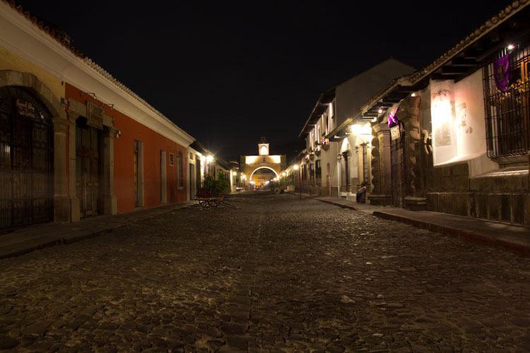 Antigua by night2