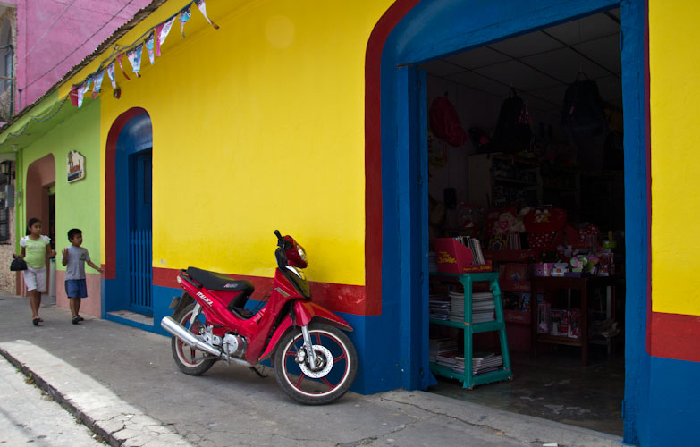 The colourful streets of Flores