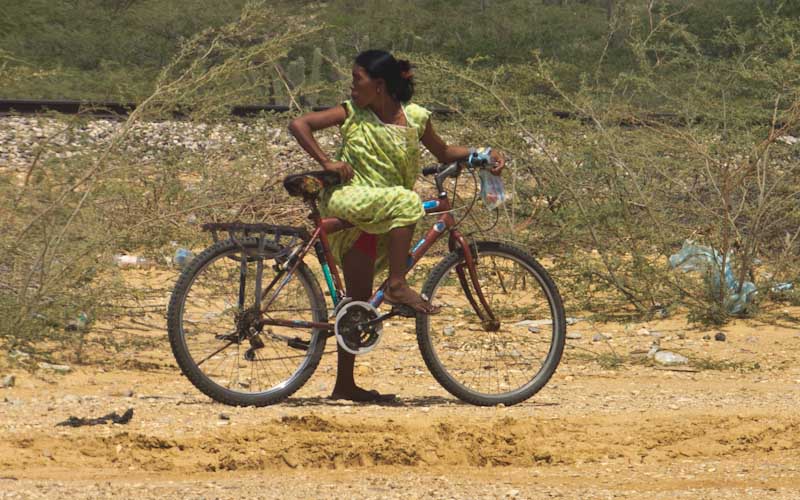 Colombia: Nothern Coast - Peninsula Guajira: Wayuu Women