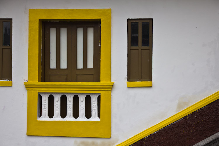 Colombia: Santuario Las Lajas - nice colours