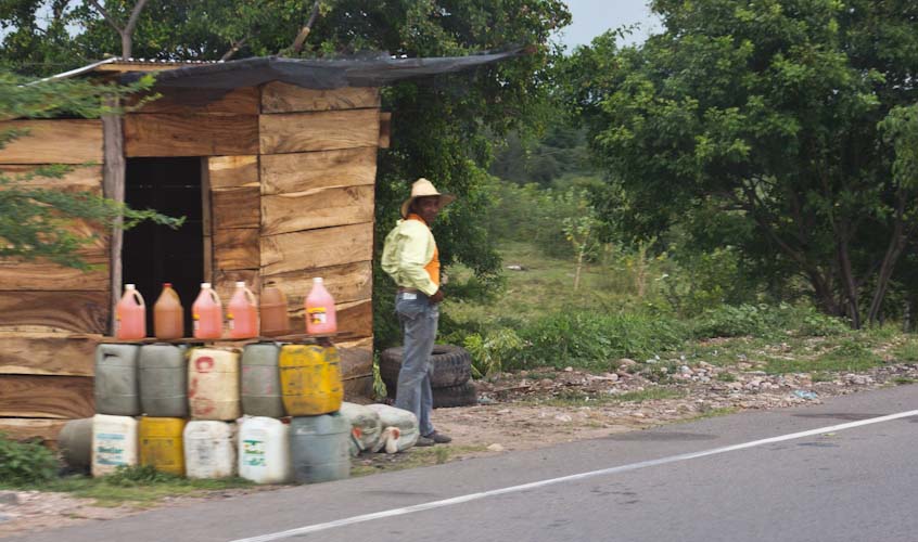 Colombia: close to Venezuela - Gasoline needed?