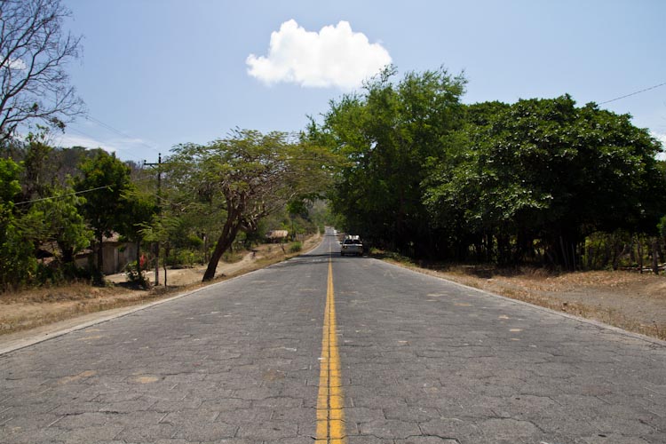 Nicaragua: Ometepe - main ring road