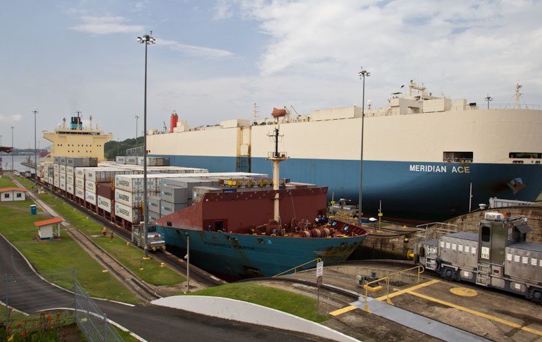 Panama: Panama City - Miraflores Docks