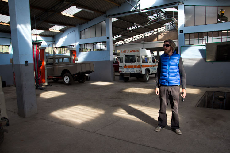 Peru: Cordillera Blanca - Chancas: Don Bosco Garage