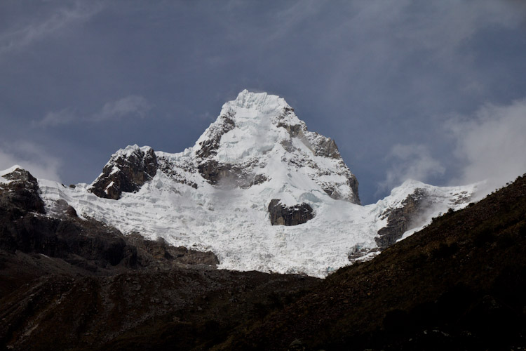 Peru: Cordillera Blanca - Mountain Huarascan