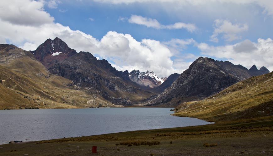 Peru: Cordillera Blanca - Laguna Querococha