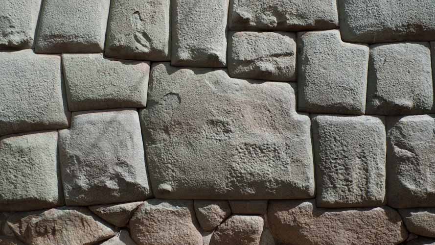 Peru: Cusco - Stone with 12 Edges