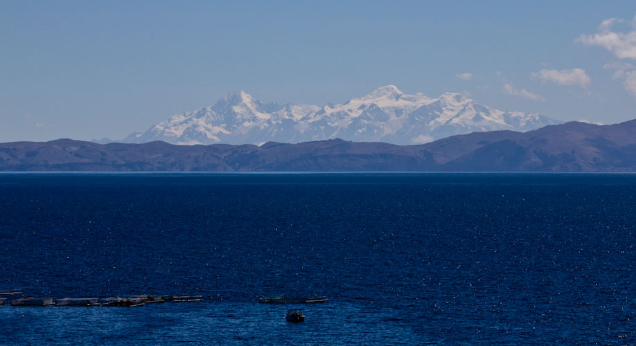 Peru: Lago Titikaka and the Cordillera Real