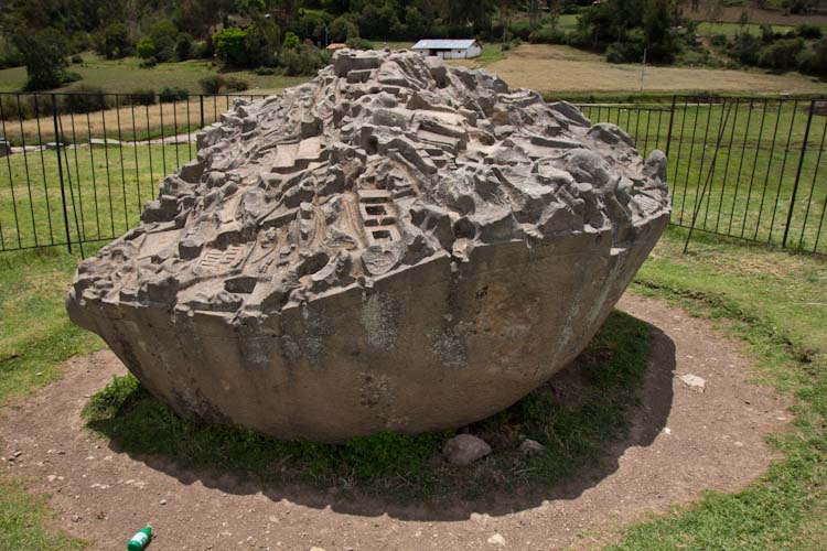 Peru: Saihuite - Stone