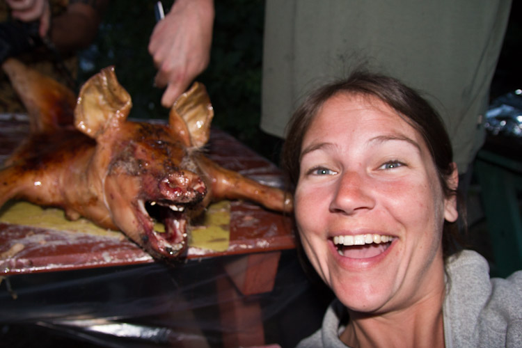 Argentina: Bariloche - cutting the pork