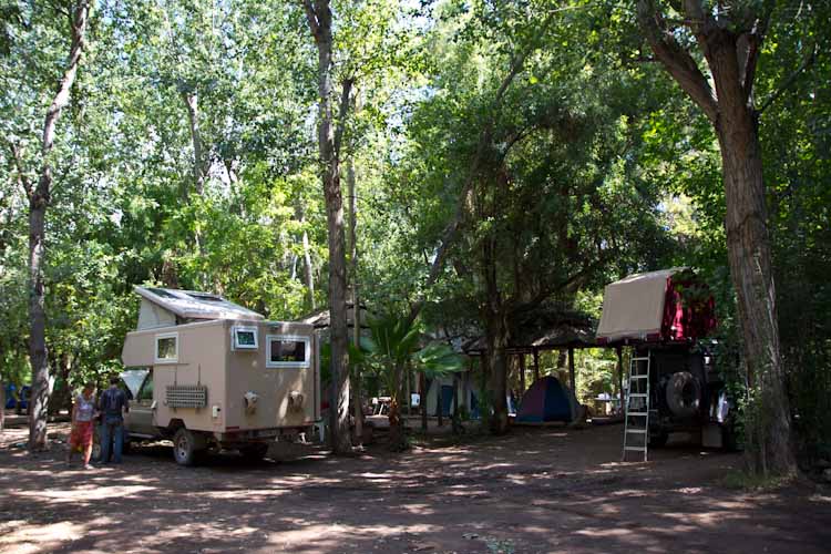 Argentina: Mendoza - Camping Suizo