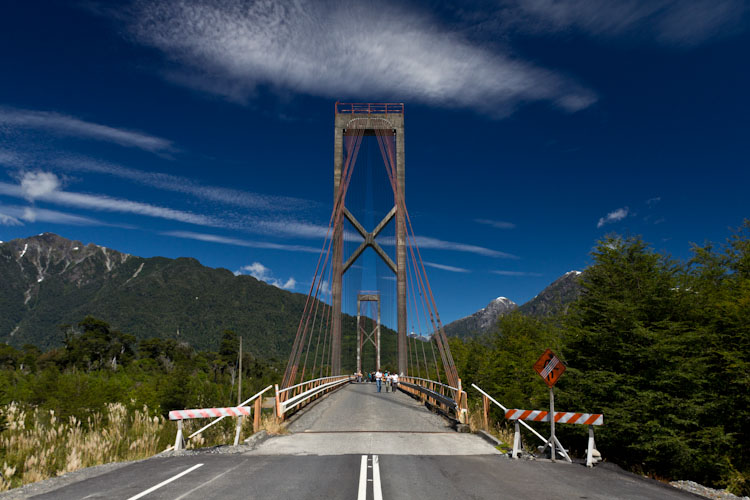 Chile: Carretera Austral - nice bridge