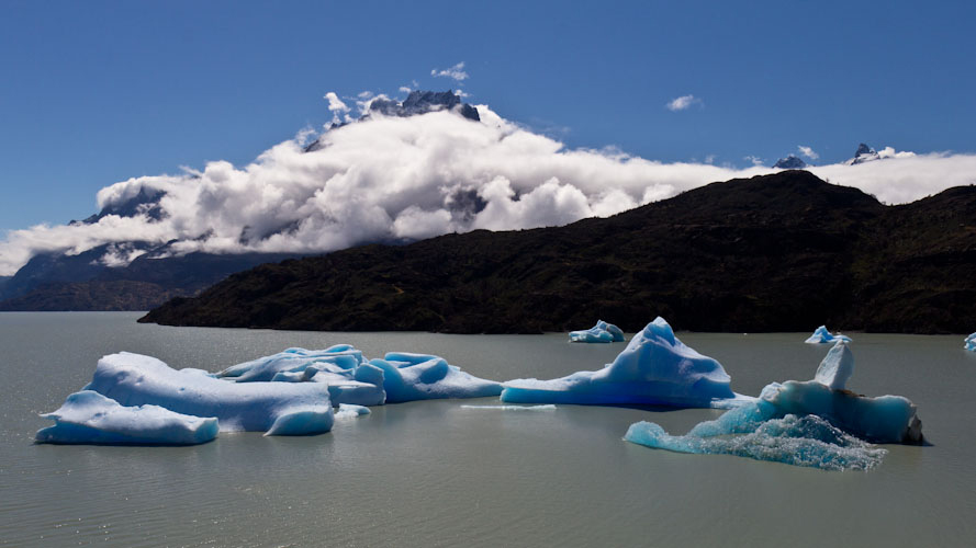 Chile: NP Torres del Paine - Lago Grey
