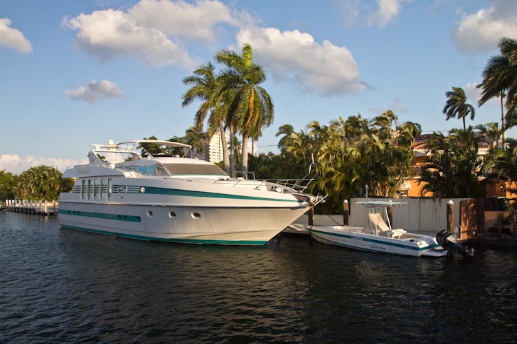 USA: Florida - Think big: boats