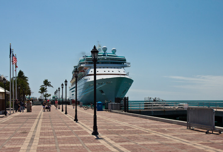 USA: Florida - Key West: cruising ships